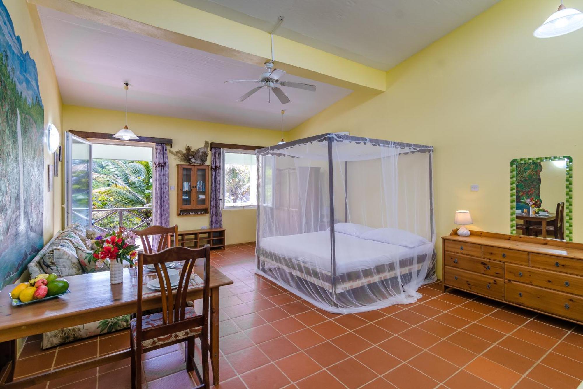Cabier Ocean Lodge Crochu Екстериор снимка