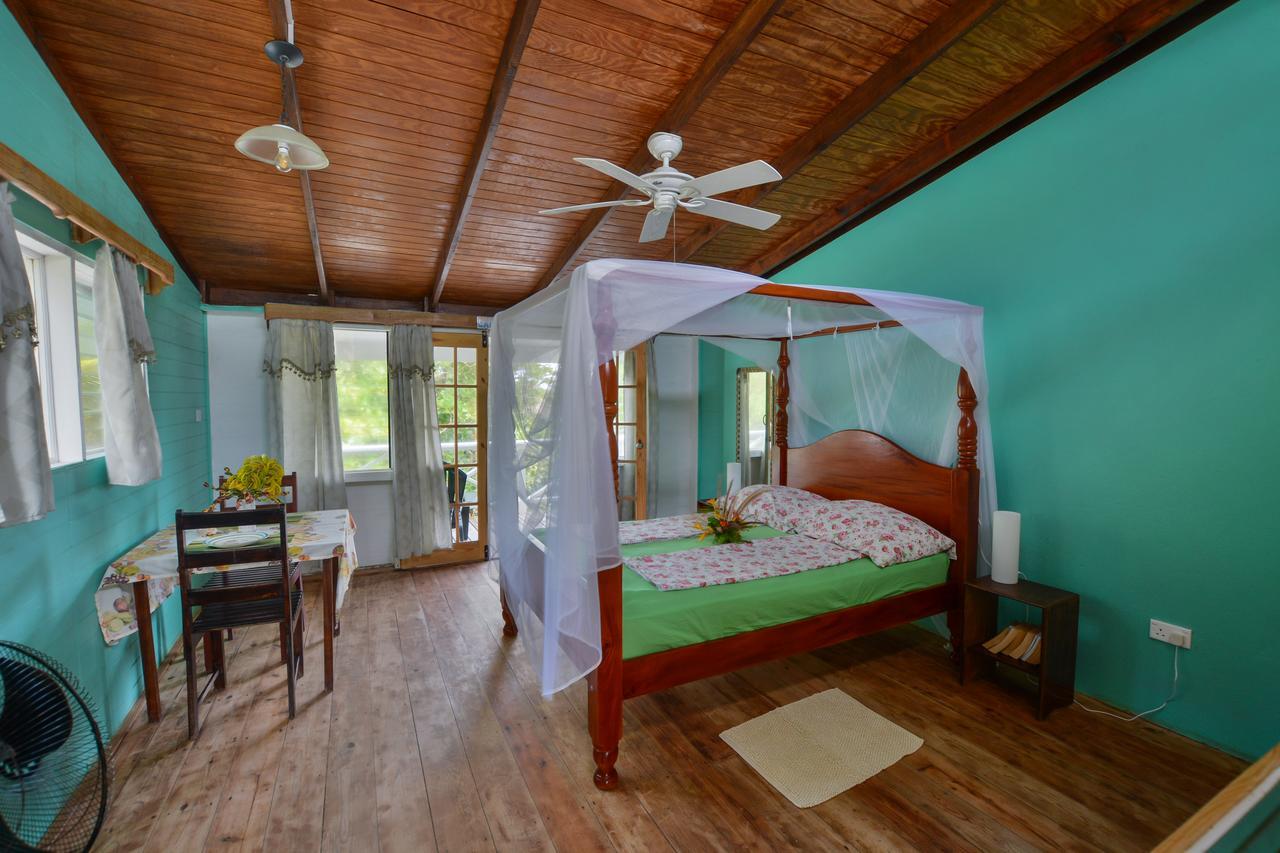 Cabier Ocean Lodge Crochu Екстериор снимка